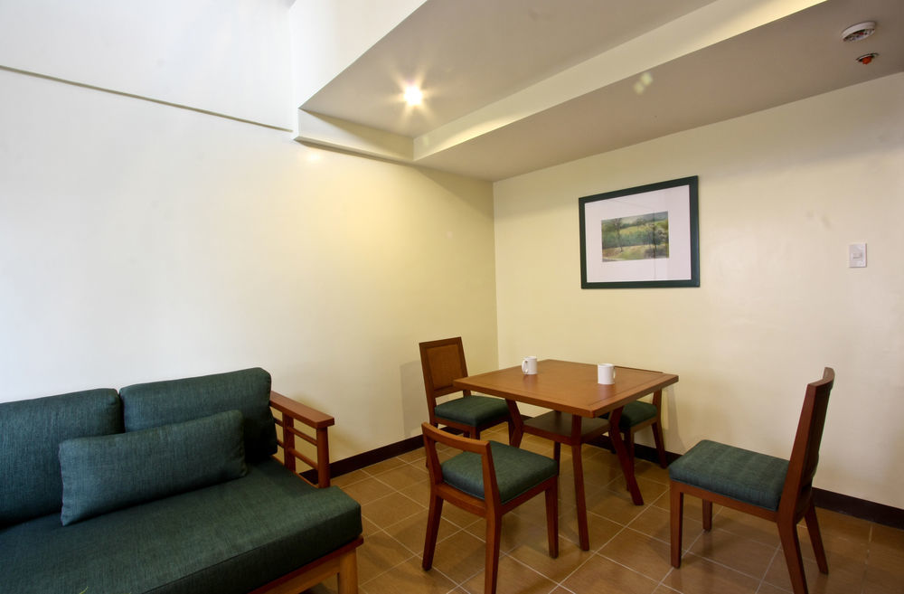 Canyon Woods Resort Club Tagaytay Tagaytay City Εξωτερικό φωτογραφία